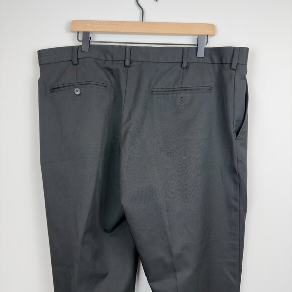 VanHeusen Men's Traveler Pant, Size 40 x 30 - Picture 4 of 5